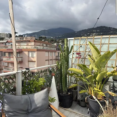 Floor Loft Sea & Mountain View Διαμέρισμα *