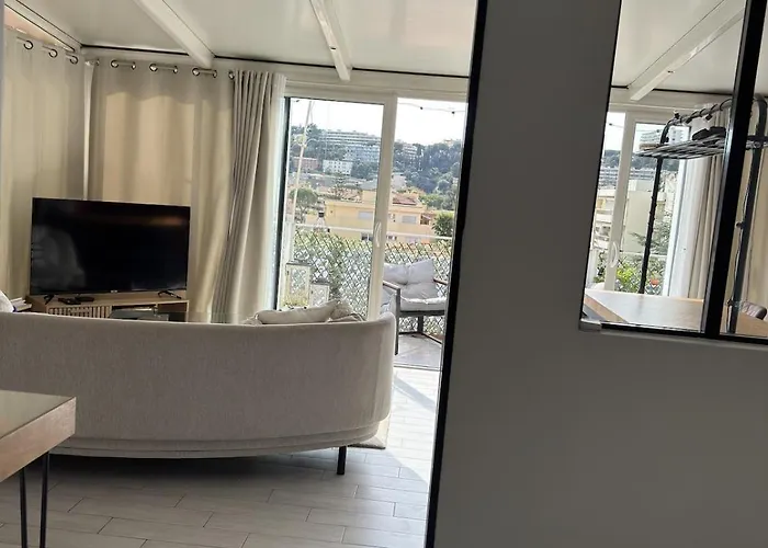 Floor Loft Sea & Mountain View شقة